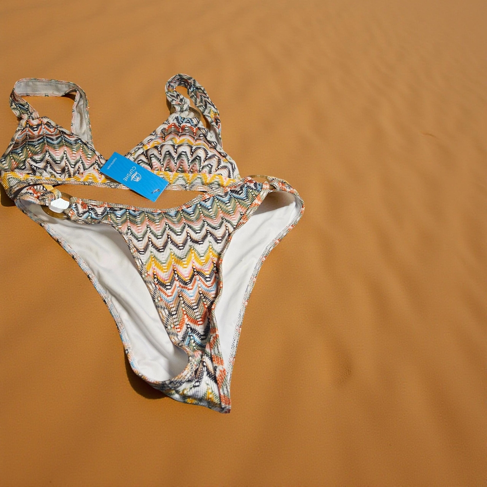 NWOT Size Small Cupshe Multicolor Chevron V neck Bikini